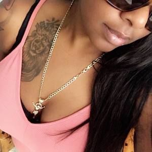 Meet your Posher, Angiee